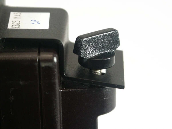[C-EB25-MA5-1P] - 1-Piece Equipment Mounting Bracket, 2.5" Mounting Space, Fits Motorola Spectra A5, A7, Astro Digital Spectra W