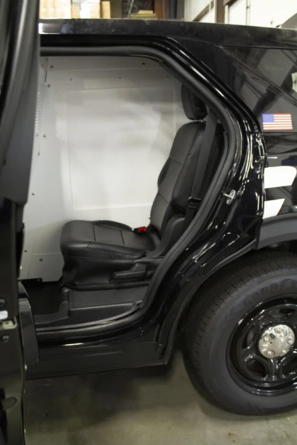 [K9-F28-PT] - K9 Prisoner Transport System For 2020-2024 Ford Interceptor Utility – White