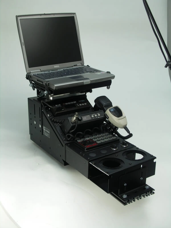[C-SM-830] - DISCONTINUED – 8" Enclosed Low Profile Console, Without Vehicle Mount, 30 Degrees