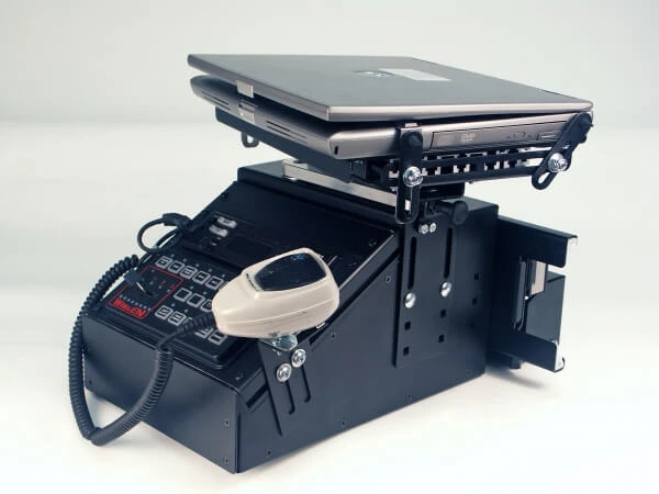 [C-SM-830] - DISCONTINUED – 8" Enclosed Low Profile Console, Without Vehicle Mount, 30 Degrees