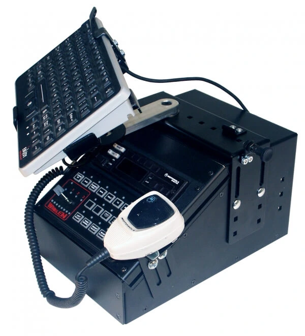 [C-SM-830] - DISCONTINUED – 8" Enclosed Low Profile Console, Without Vehicle Mount, 30 Degrees