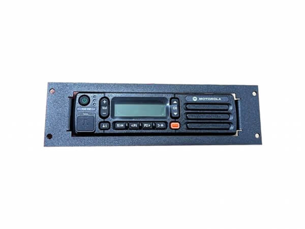 [C-EB25-MRD-1P] - 1-Piece Equipment Mounting Bracket, 2.5" Mounting Space, Fits Motorola Radius & MOTOTRBO™ Radios