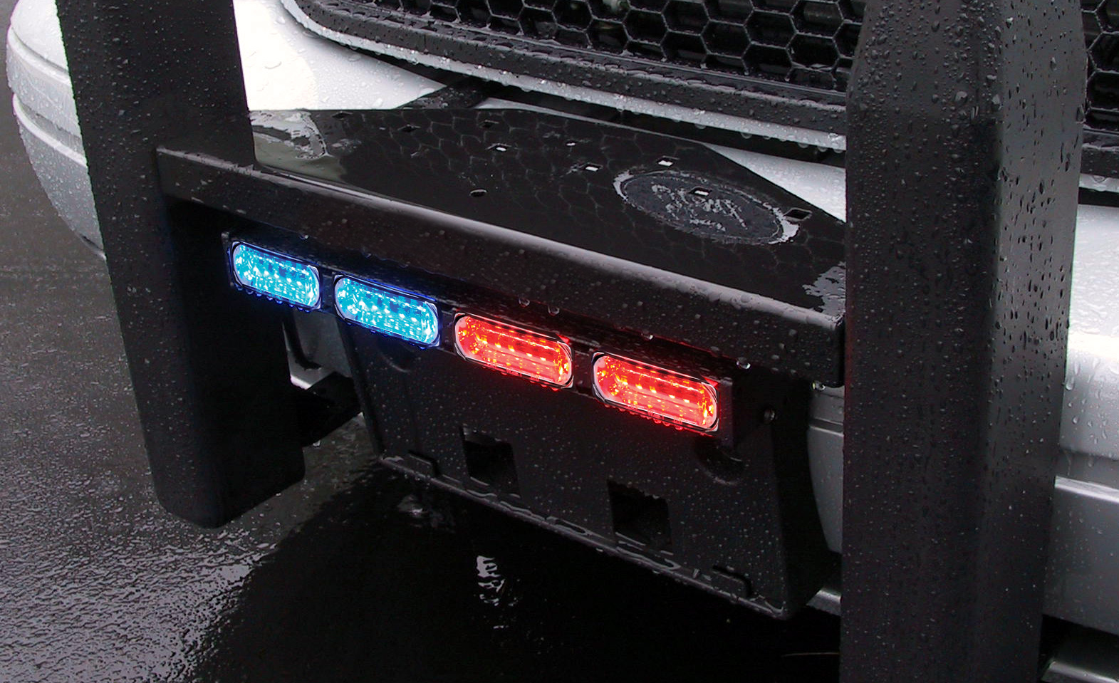 Whelen Dominator