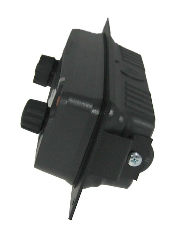 [C-EB30-MPM-1P] - 1-Piece Equipment Mounting Bracket, 3" Mounting Space, Fits Motorola PM1500