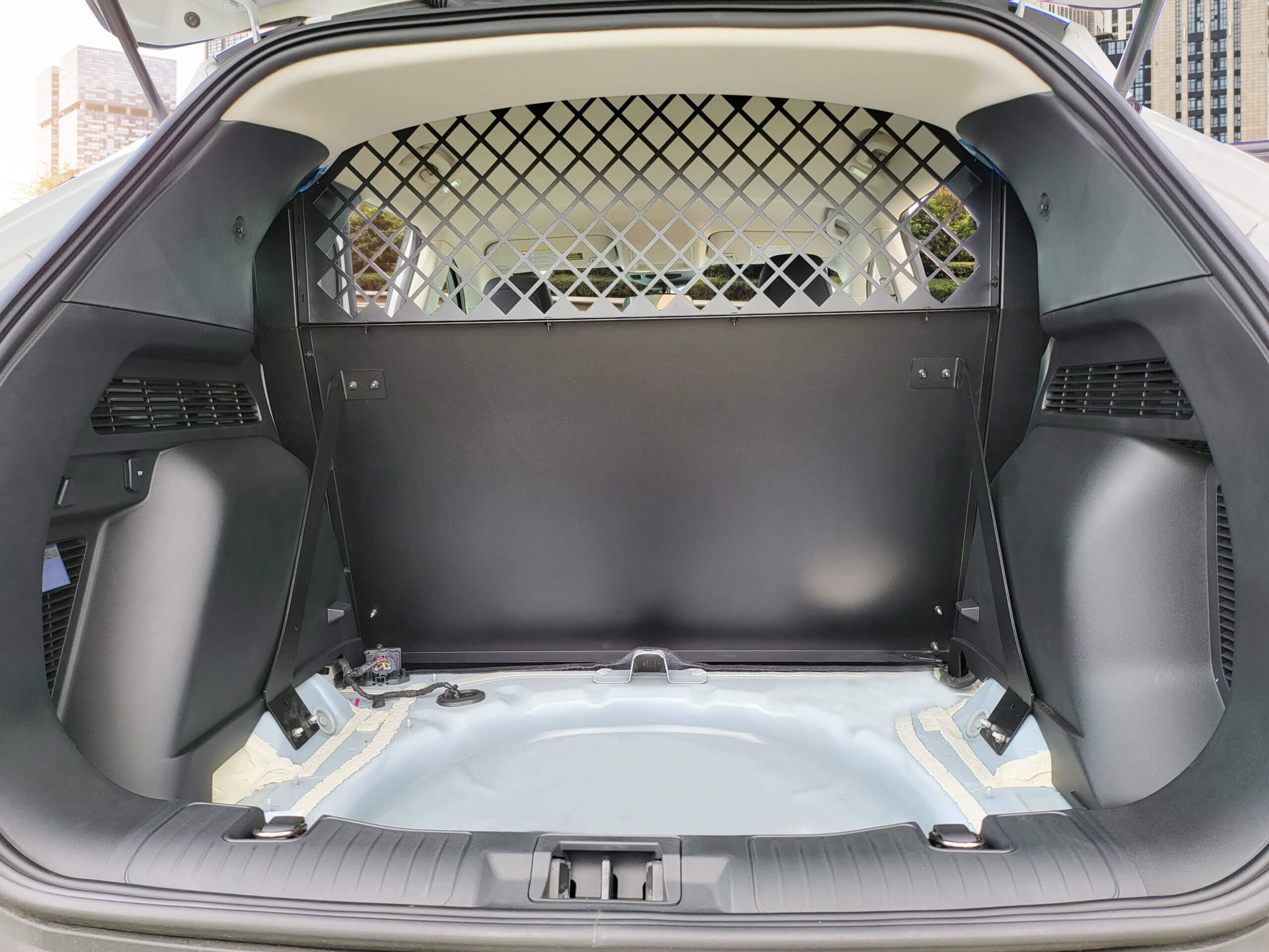 [CBR-ESC-1] Vertical Cargo Barrier for 2020-2024 Ford Escape