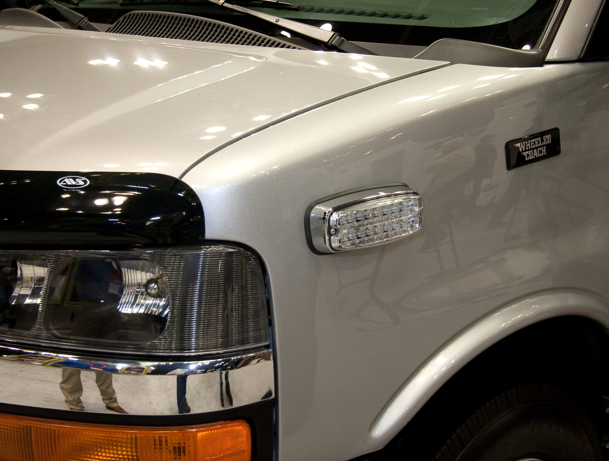 Whelen M7